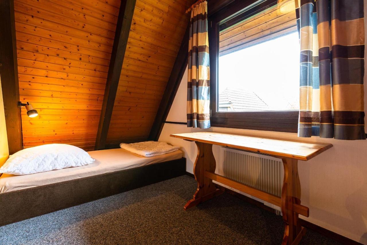 Ferienwohnpark Immenstaad Am Bodensee Nurdachhaus Typ 8 Ndt 099 מראה חיצוני תמונה